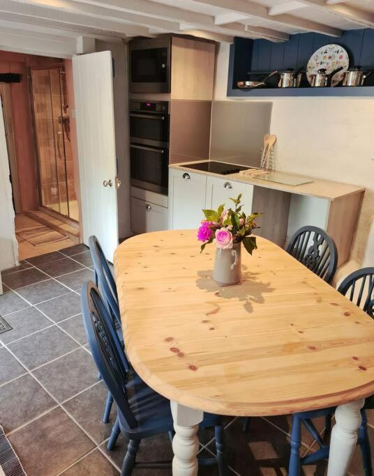 Mill Cottage Garden Annexe نيوتن أبوت المظهر الخارجي الصورة