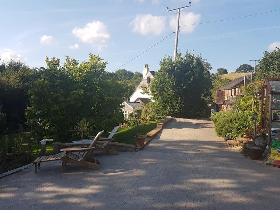 Mill Cottage Garden Annexe نيوتن أبوت المظهر الخارجي الصورة